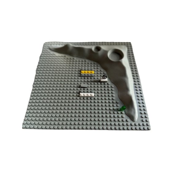 Lego Gray Baseplate with Yellow, Black, and White Pieces - Picture 4 of 6